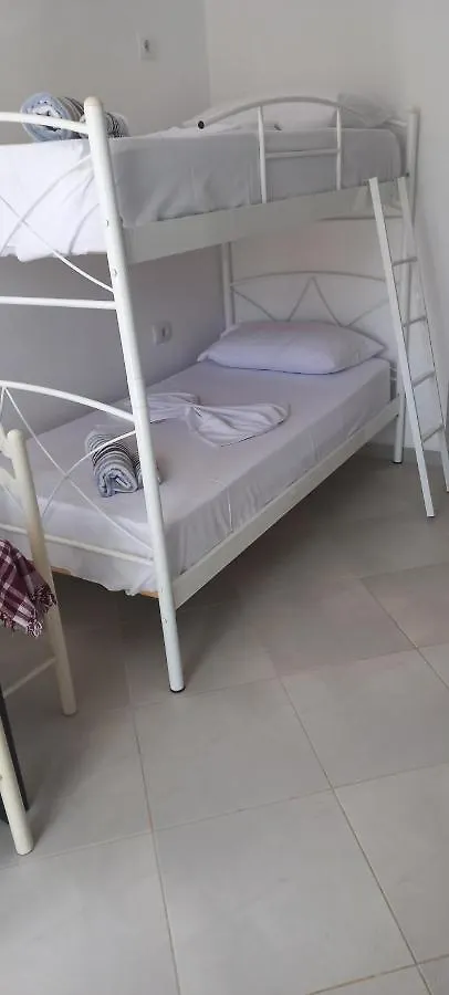 Arjan Dyli Guesthouse Ksamil 0*,  Albánia