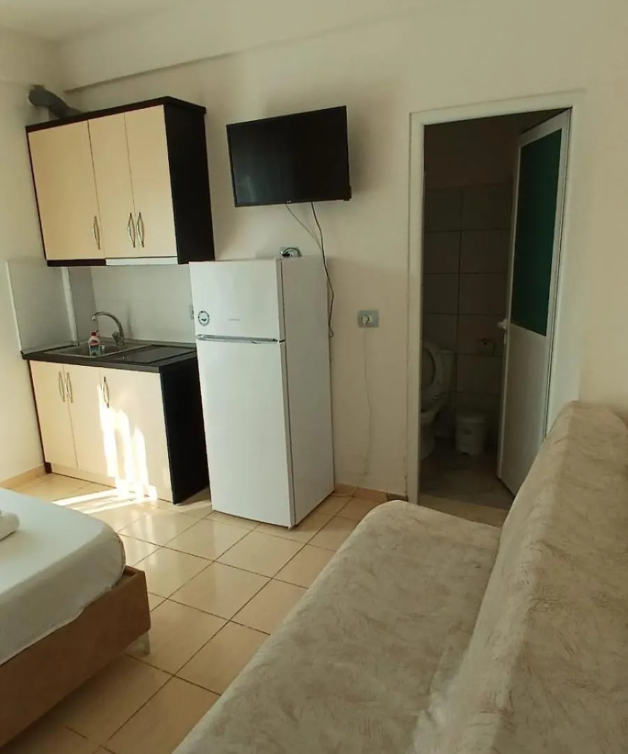 Arjan Dyli Guesthouse Ksamil 0*,  Albánia